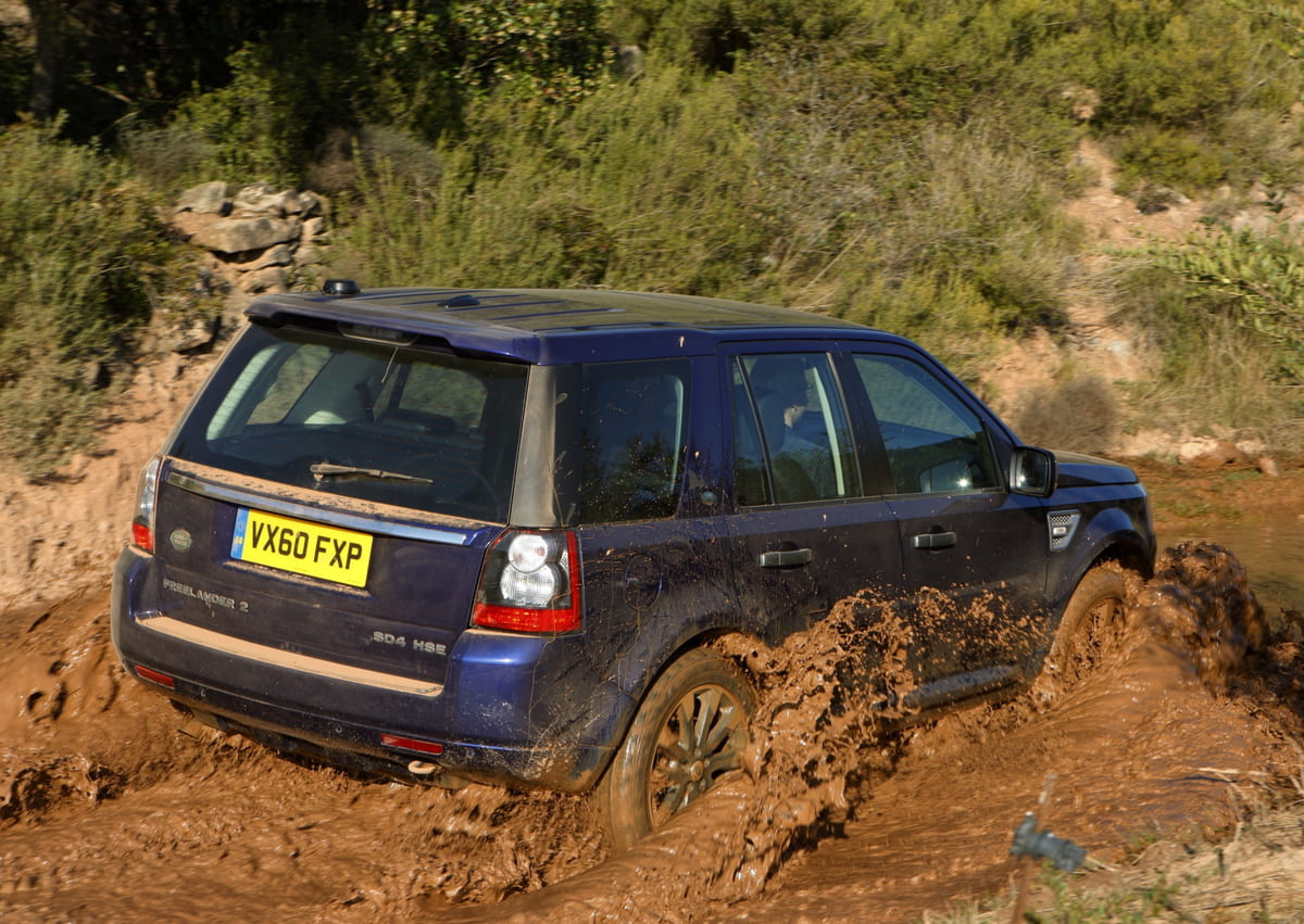 Land Rover Freelander II на бездорожье